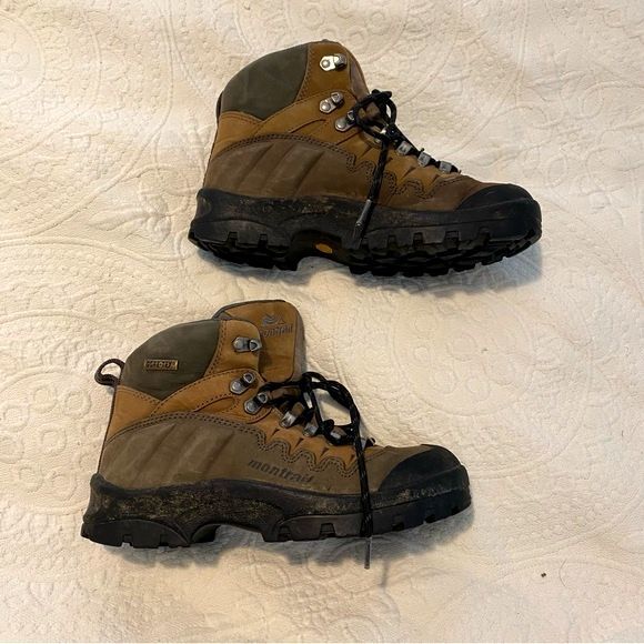 Montrail size 7.5 Vibram Sole Hiking Boots - Picture 1 of 8